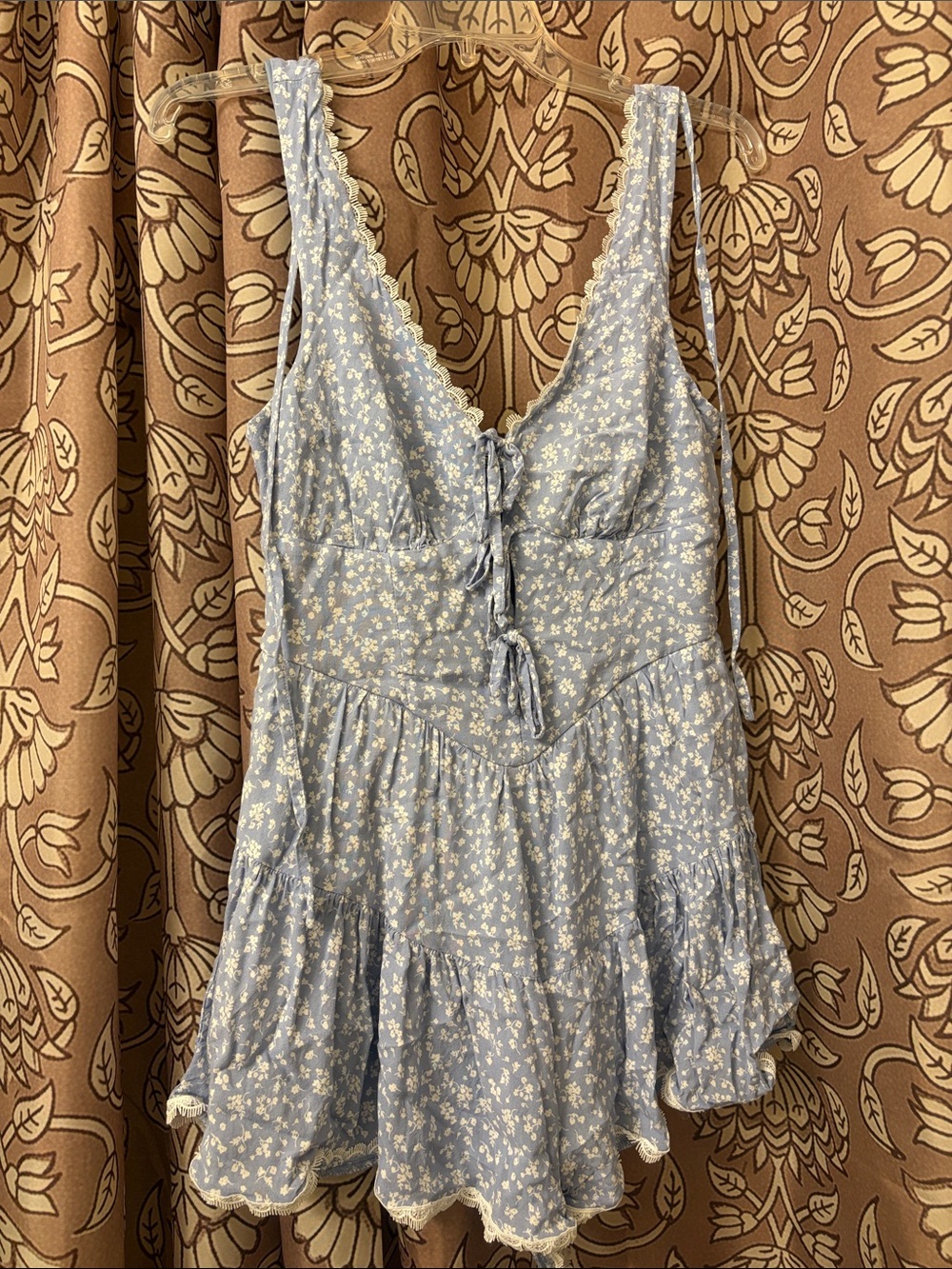 Francesca's Collections Sky Blue Floral Lace-Trim romper